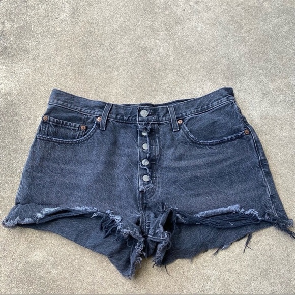 Levi’s 501 Button Fly Denim Shorts - Picture 1 of 4